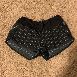 Lululemon Running Shorts Polka Dot (Short)